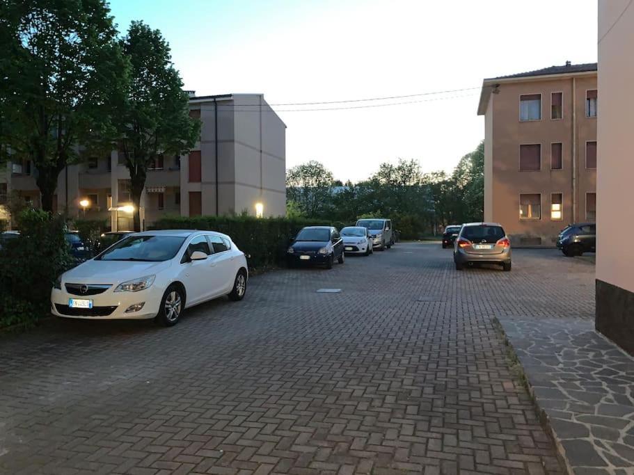 Confortevole A - Wi-fi E Parcheggio Inclusi Apartment