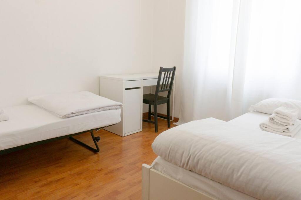 Apartment Confortevole A - Wi-fi E Parcheggio Inclusi *